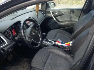 2013 Opel Astra J Рестайлинг, чёрный, 755000 рублей, вид 4