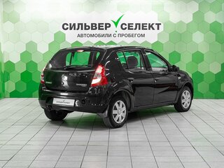 2013 Renault Sandero I, чёрный, 400000 рублей, вид 2