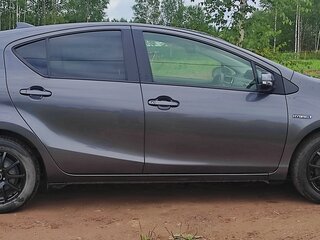 2019 Toyota Aqua I Рестайлинг 2, серый, 1250000 рублей, вид 4