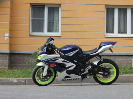 2005 Suzuki GSX-R 1000, синий, 579048 рублей, вид 4