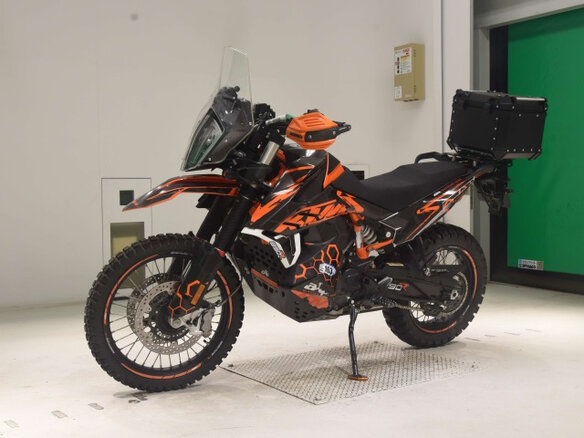 2022 KTM 890 Adventure R, чёрный, 1200000 рублей - вид 2