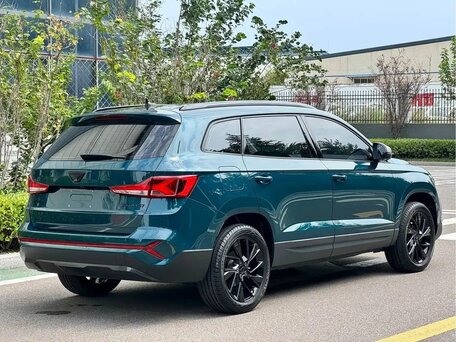 2023 Jetta VS7 I Рестайлинг 1, синий, 1900000 рублей, вид 4