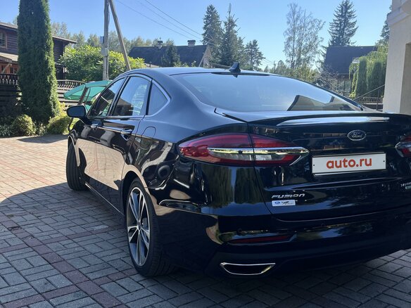 2020 Ford Fusion (North America) II Рестайлинг, чёрный, 1935000 рублей - вид 5