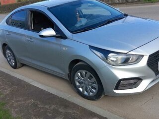 2018 Hyundai Solaris II, серебристый, 1235000 рублей, вид 1