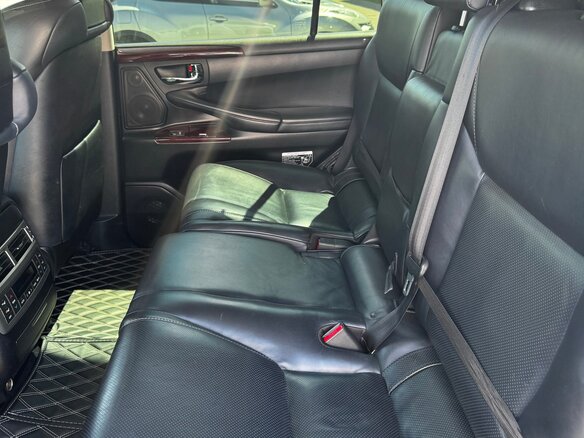 2013 Lexus LX 570 III Рестайлинг, белый, 5490000 рублей - вид 14