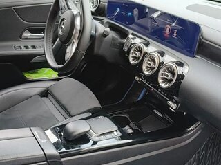 2021 Mercedes-Benz A-Класс 200 IV (W177), белый, 3000000 рублей, вид 5