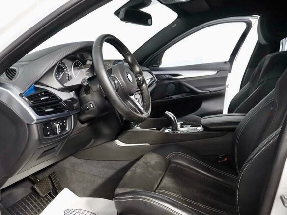 2017 BMW X6 30d II (F16), белый, 4390900 рублей - вид 5