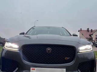 2016 Jaguar F-Pace I, серый, 2990000 рублей, вид 2