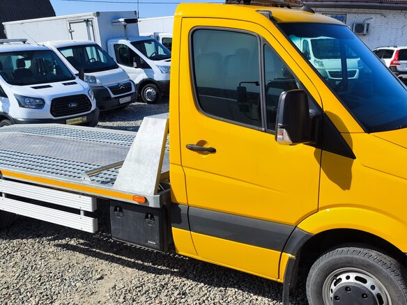 2010 Volkswagen Crafter, жёлтый - вид 6