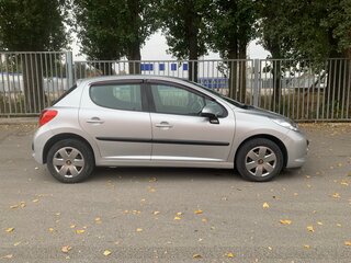 2009 Peugeot 207 I Рестайлинг, серебристый, 360000 рублей, вид 3
