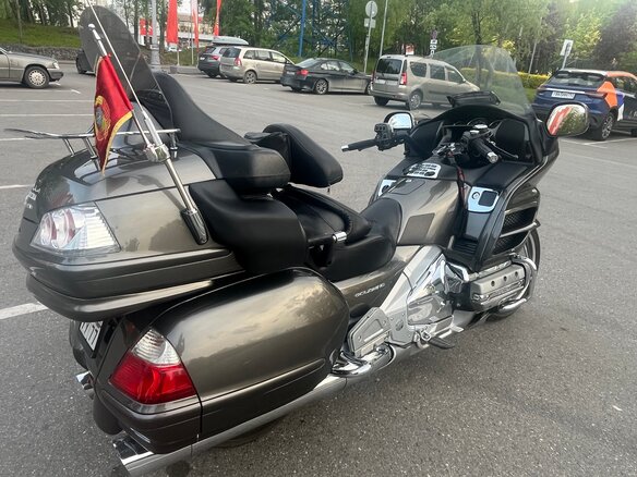 2010 Honda GL 1800 Gold Wing, серый, 950000 рублей - вид 3