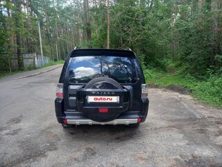 2013 Mitsubishi Pajero IV Рестайлинг 1, чёрный, 1900000 рублей, вид 3