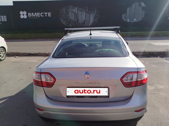2013 Renault Fluence I Рестайлинг, серебристый, 650000 рублей - вид 4