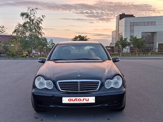2001 Mercedes-Benz C-Класс 180 II (W203), синий, 550000 рублей, вид 1