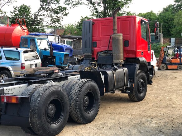 2007 Iveco Trakker, красный, 1700000 рублей - вид 12