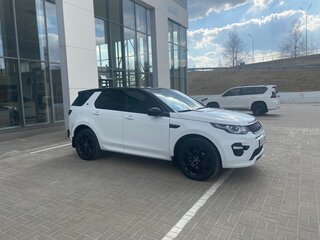 2017 Land Rover Discovery Sport I, белый, 2900000 рублей, вид 3