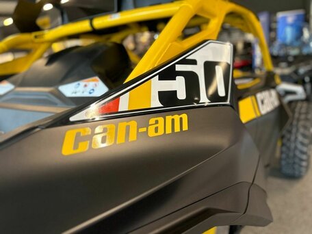 2024 BRP Can-Am Maverick R X RS SAS, жёлтый, 6199000 рублей, вид 3