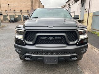 2023 Ram 1500 Quad Cab eTorque V, чёрный, 9150000 рублей, вид 2