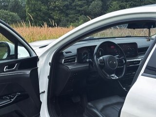 2020 Kia K5 III, белый, 2700000 рублей, вид 3