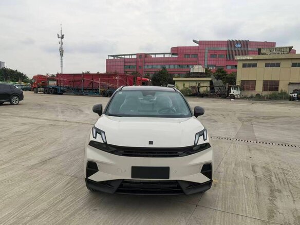 2026 Lynk & Co 06 I Рестайлинг, бежевый, 2327985 рублей - вид 1
