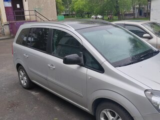 2013 Opel Zafira B Рестайлинг, серебристый, 800000 рублей, вид 2