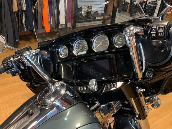 2020 Harley-Davidson Electra Glide, зелёный, 3250000 рублей - вид 5