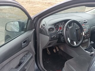 2008 Ford Focus II Рестайлинг, серый, 320000 рублей, вид 3