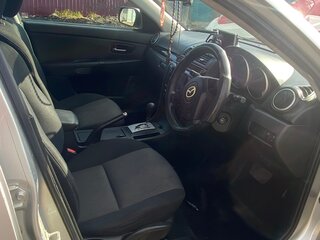 2006 Mazda Axela I, серебристый, 355000 рублей, вид 3