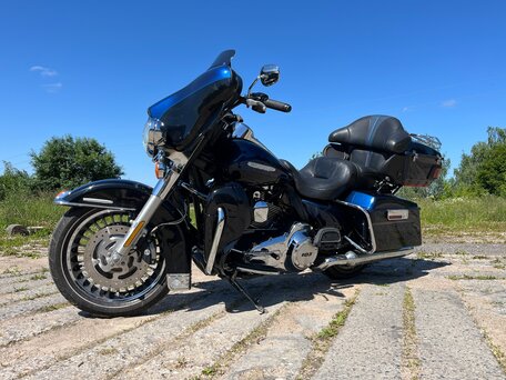 2013 Harley-Davidson Ultra Limited, синий, 1200000 рублей, вид 4