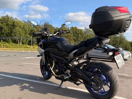 2018 Yamaha MT-09 Tracer (FJ-09), синий, 995000 рублей, вид 4