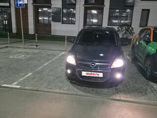 2012 Opel Zafira B Рестайлинг, серый, 650000 рублей, вид 2