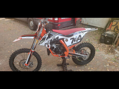2023 KTM 85 SX, оранжевый, 680000 рублей, вид 4