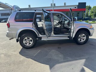 2007 Mitsubishi Pajero Sport I Рестайлинг, серый, 1300000 рублей, вид 4