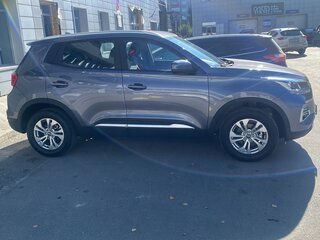 2024 Chery Tiggo 4 Pro I Рестайлинг, серый, 1800000 рублей, вид 3