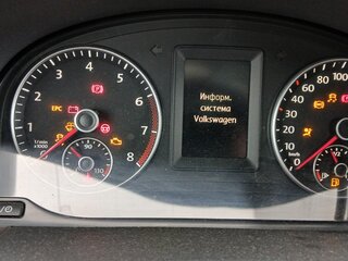 2012 Volkswagen Touran I Рестайлинг 2, белый, 1490000 рублей, вид 3