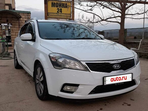 2011 Kia Ceed I Рестайлинг, белый - вид 5