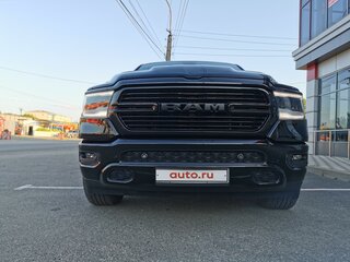 2019 Ram 1500 Crew Cab V, чёрный, 5200000 рублей, вид 2