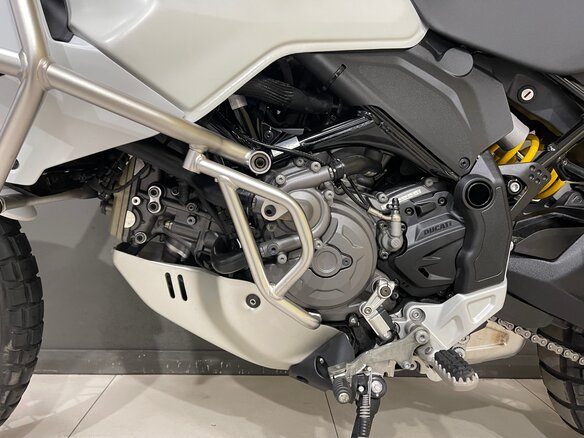 2023 Ducati DesertX, белый, 1190000 рублей - вид 9