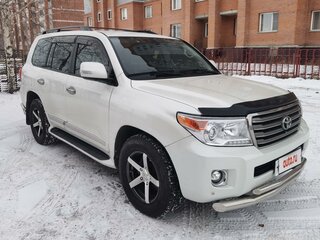 2012 Toyota Land Cruiser 200 Series Рестайлинг 1, белый, 4350000 рублей, вид 1