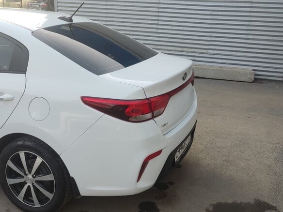2018 Kia Rio IV, белый, 1300000 рублей - вид 4