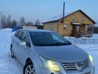 2009 Toyota Avensis III, серебристый, 800000 рублей, вид 2