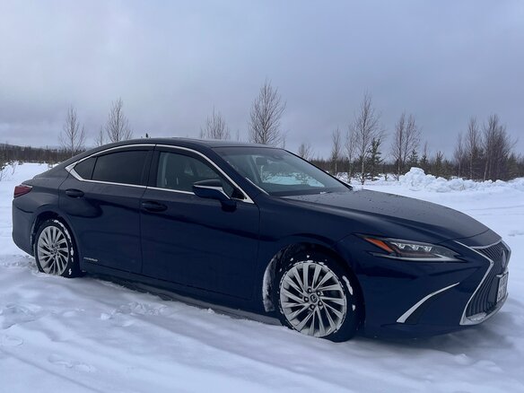 2019 Lexus ES 300h VII, синий, 4200000 рублей - вид 7