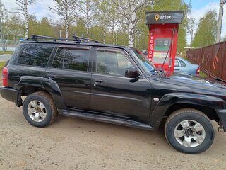 2009 Nissan Patrol V (Y61) Рестайлинг, чёрный, 2300000 рублей, вид 2