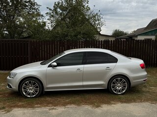 2014 Volkswagen Jetta VI, серебристый, 1320000 рублей, вид 5