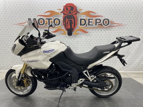 2010 Triumph Tiger 1050, белый, 495000 рублей, вид 2