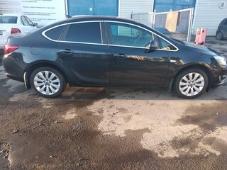 2014 Opel Astra J Рестайлинг, чёрный, 1070000 рублей, вид 3