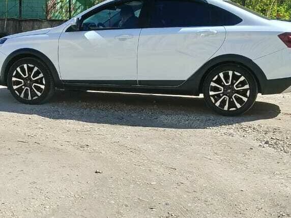 2023 Lada (ВАЗ) Vesta Cross I Рестайлинг (NG), белый, 1380000 рублей - вид 3