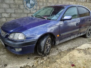 1998 Toyota Avensis I, синий, 150000 рублей, вид 1