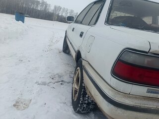 1988 Toyota Corolla VI (E90), белый, 150000 рублей, вид 3