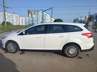 2016 Ford Focus III Рестайлинг, белый, 850000 рублей, вид 4
